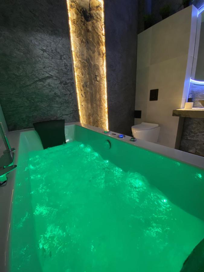 Silver Shine Jacuzzi Krakow Exterior photo