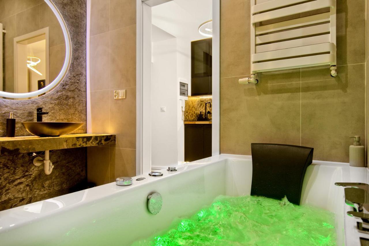 Silver Shine Jacuzzi Krakow Exterior photo